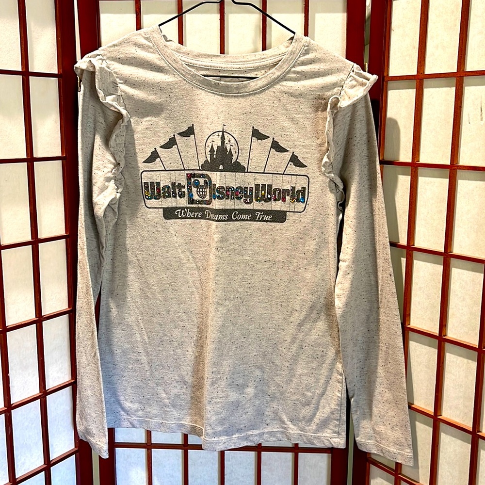Vintage Walt Disney World long sleeved t-shirt size L